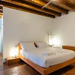 Casa Viola